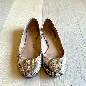 TORY BURCH snakeskin ballet flats.